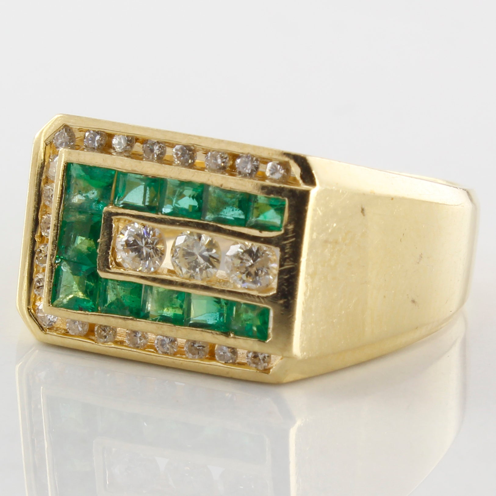 Geometric Emerald & Diamond Ring | 0.26ctw, 0.44ctw | SZ 8.5 |