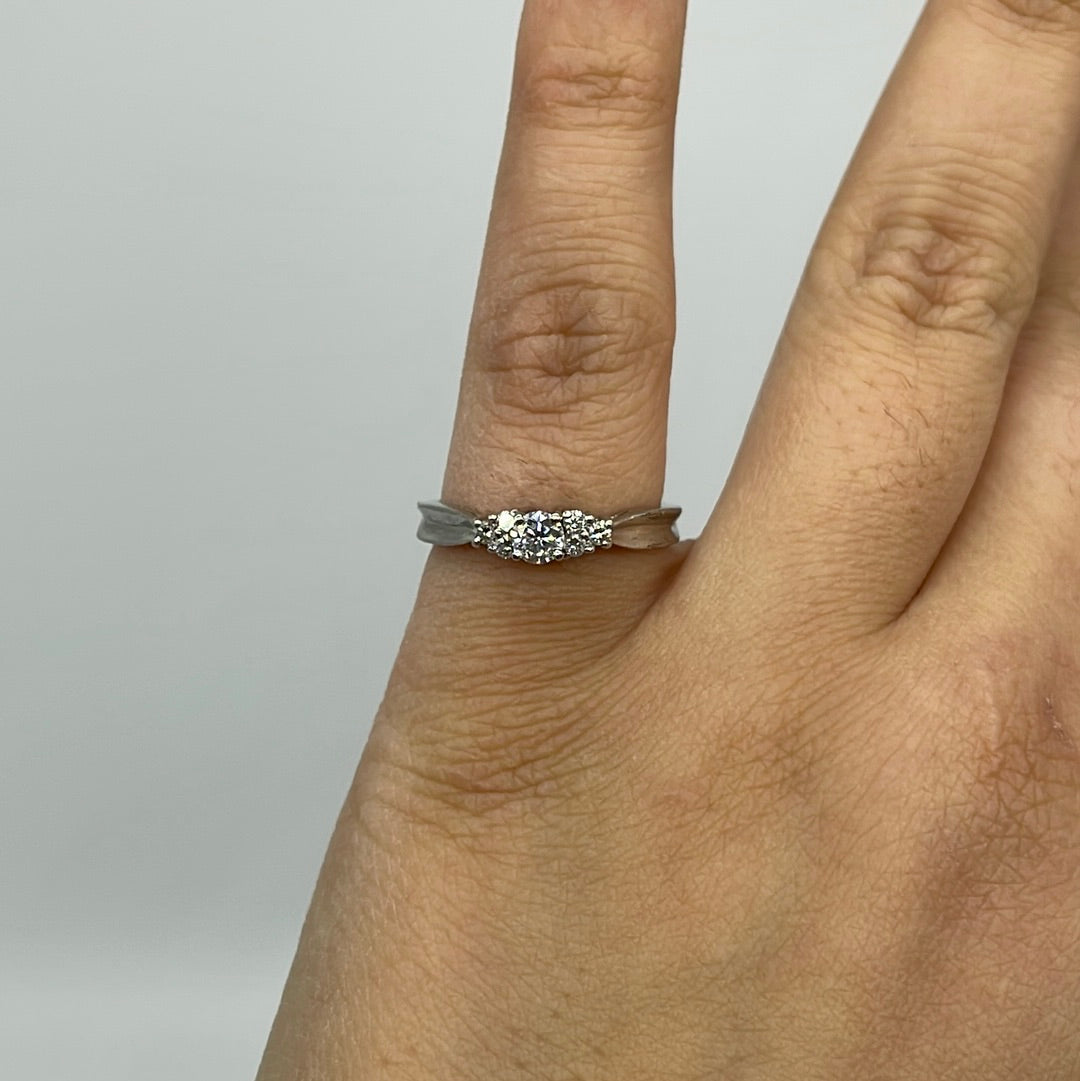 Concave Tapered Platinum Engagement Ring | 0.33 ctw, SZ 6.75 |