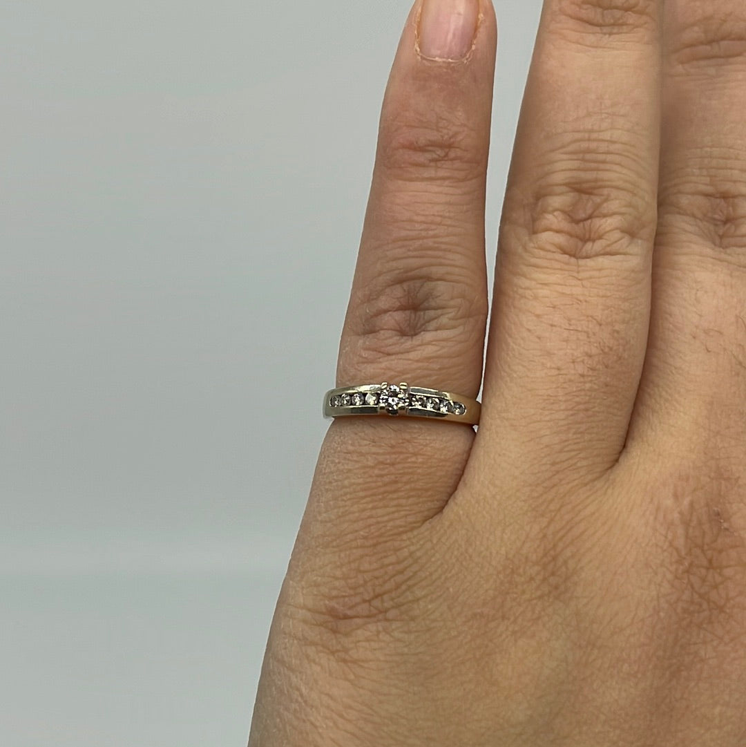 Petite Round Brilliant Engagement Ring | 0.25ctw | SZ 5.75 |