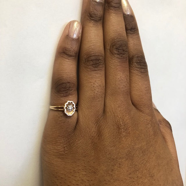 Solitaire Diamond Flower Ring | 0.01ct | SZ 5 |