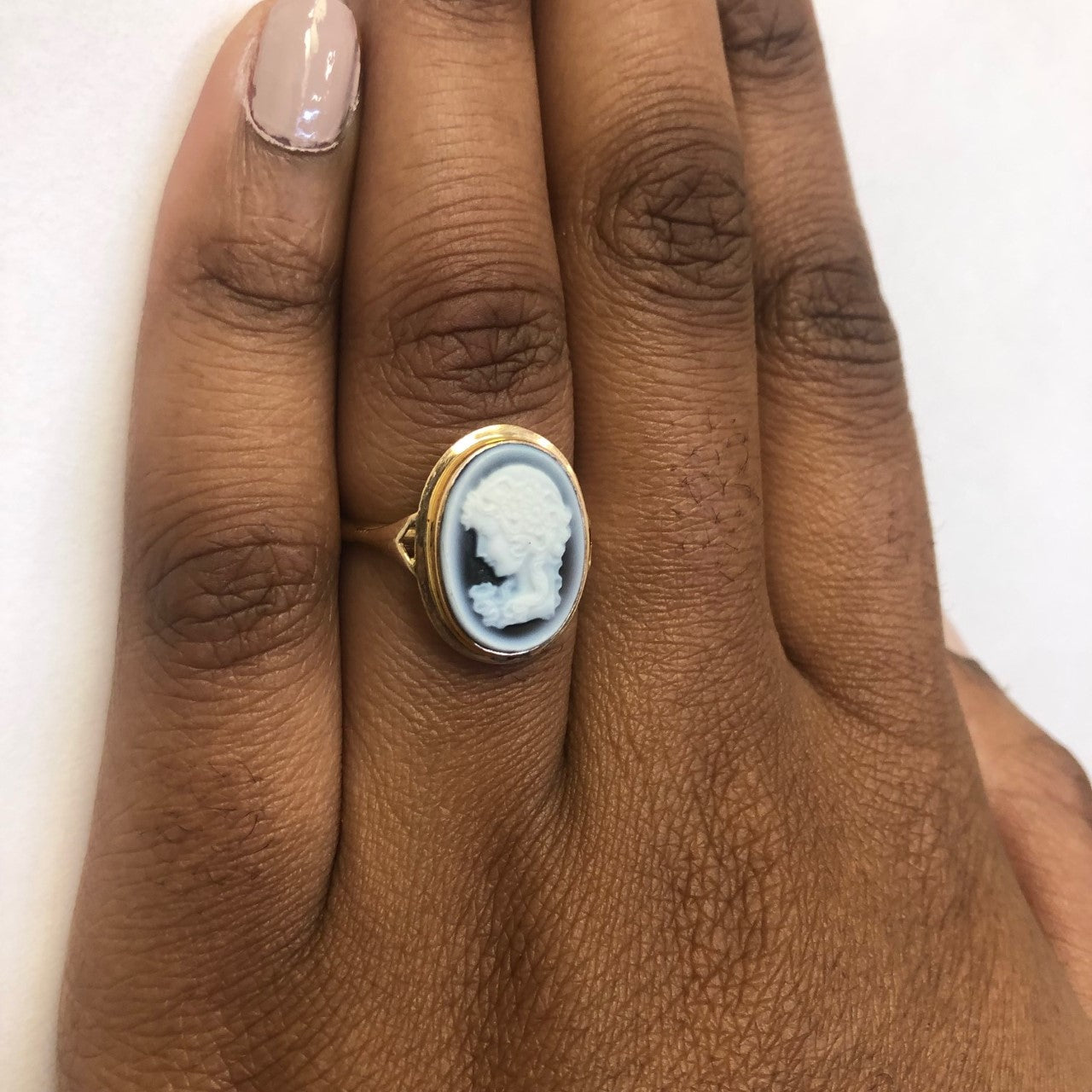 Bezel Set Onyx Cameo Ring | 3.75ct | SZ 7.75 |