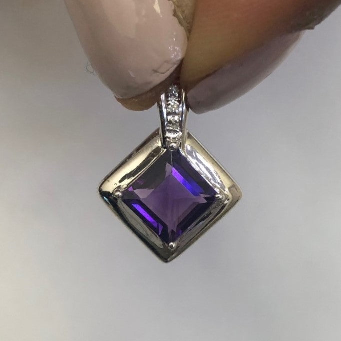 Amethyst & Diamond Pendant | 2.25ct, 0.02ctw |