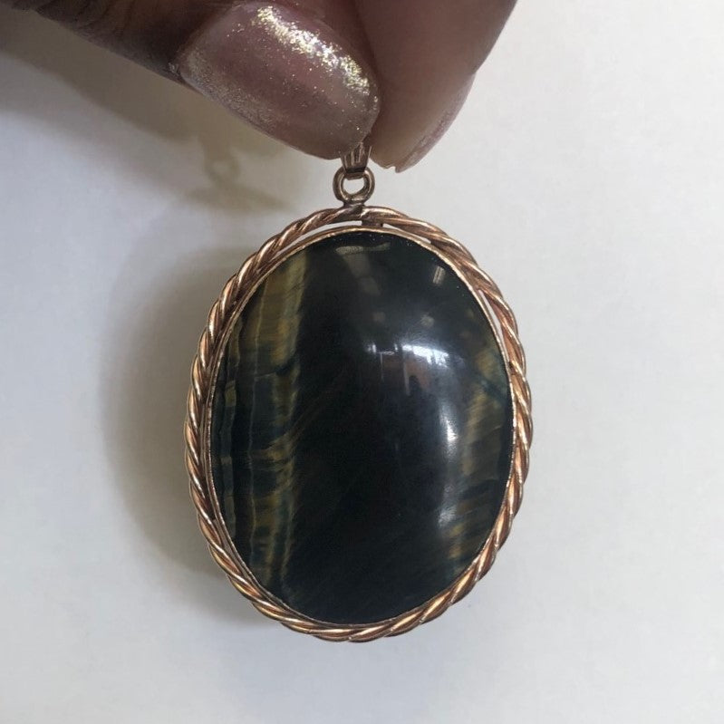 Framed Tiger's Eye Cabochon Pendant | 50.0ct |